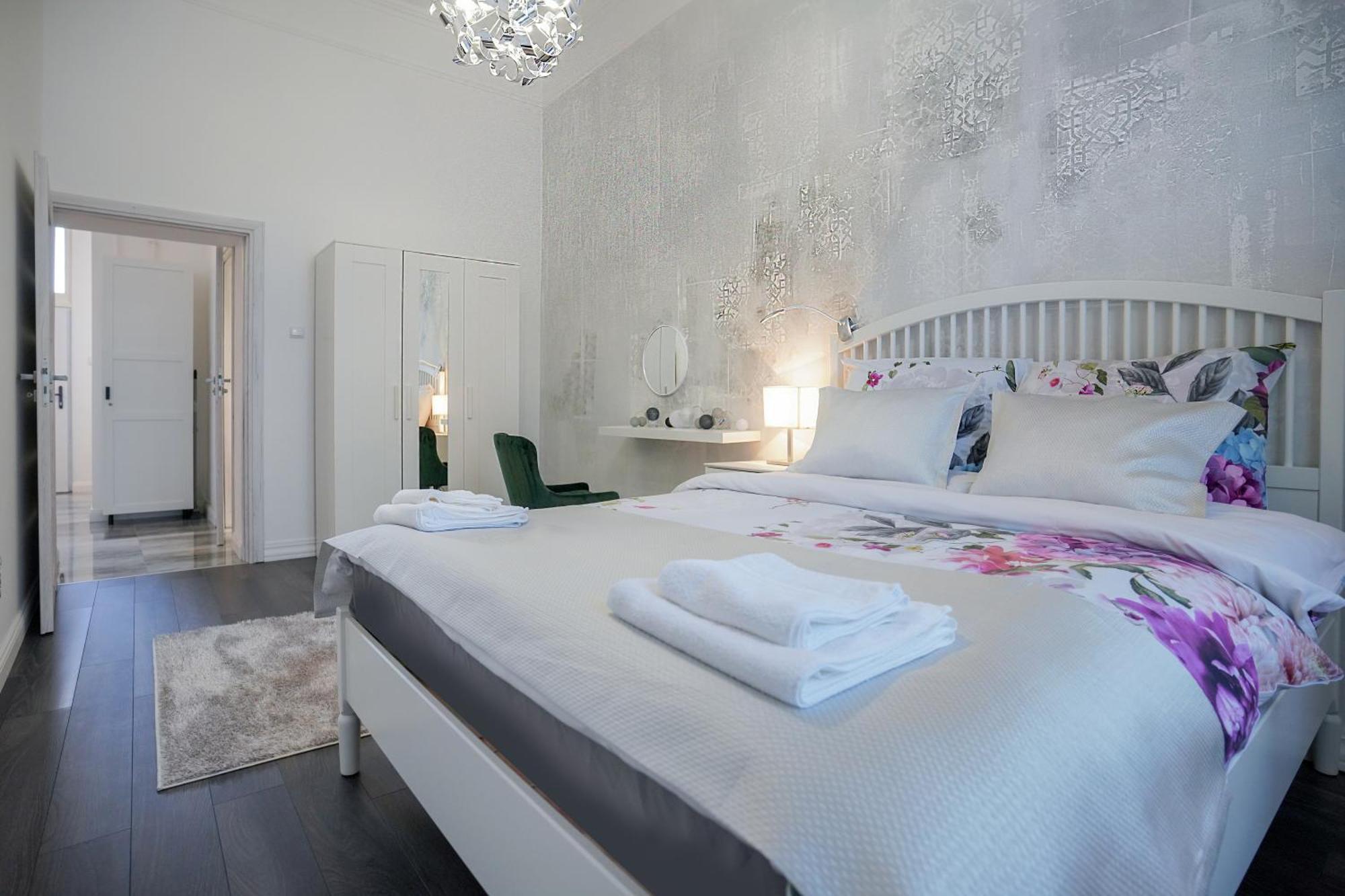 Decor Apartman エゲル エクステリア 写真